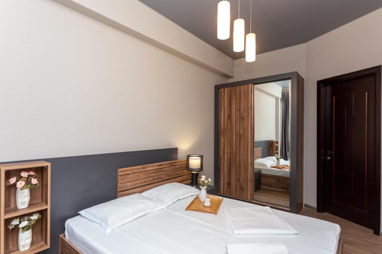 Saburtalo Apartment 第比利斯 外观 照片