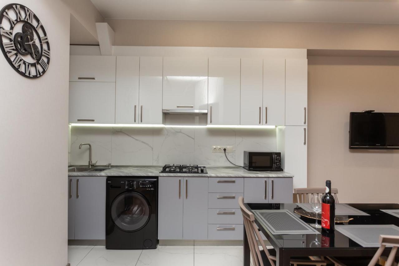 Saburtalo Apartment 第比利斯 外观 照片