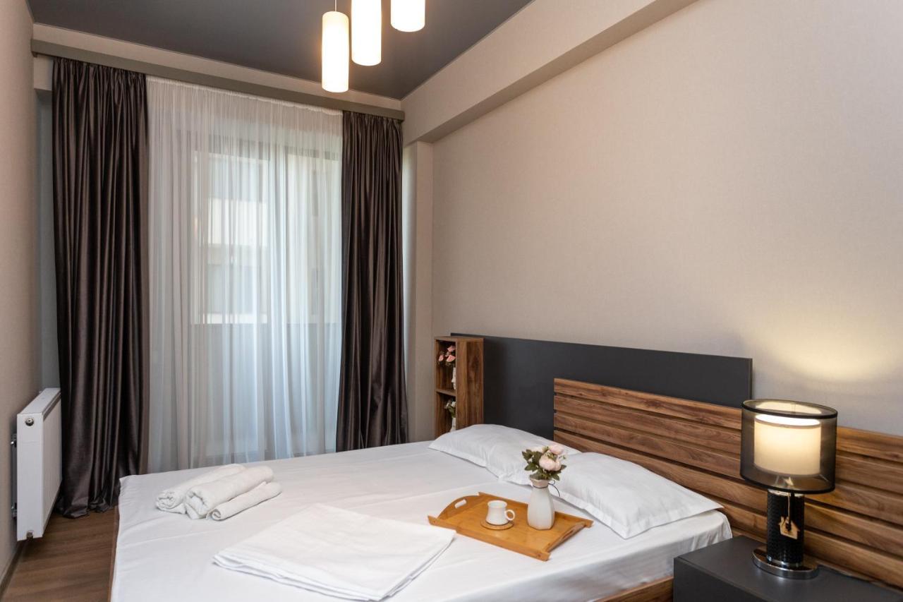 Saburtalo Apartment 第比利斯 外观 照片